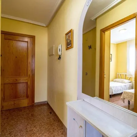 Atico Con Vistas Y Piscina Torrevieja